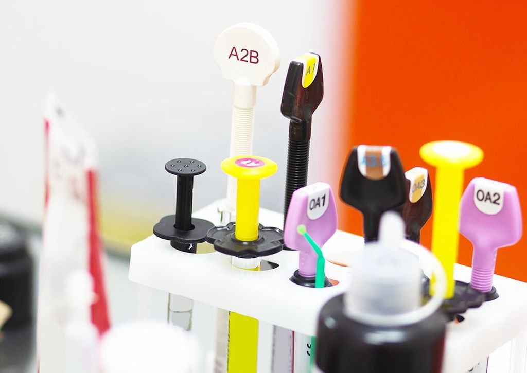 コンポジットレジン修復